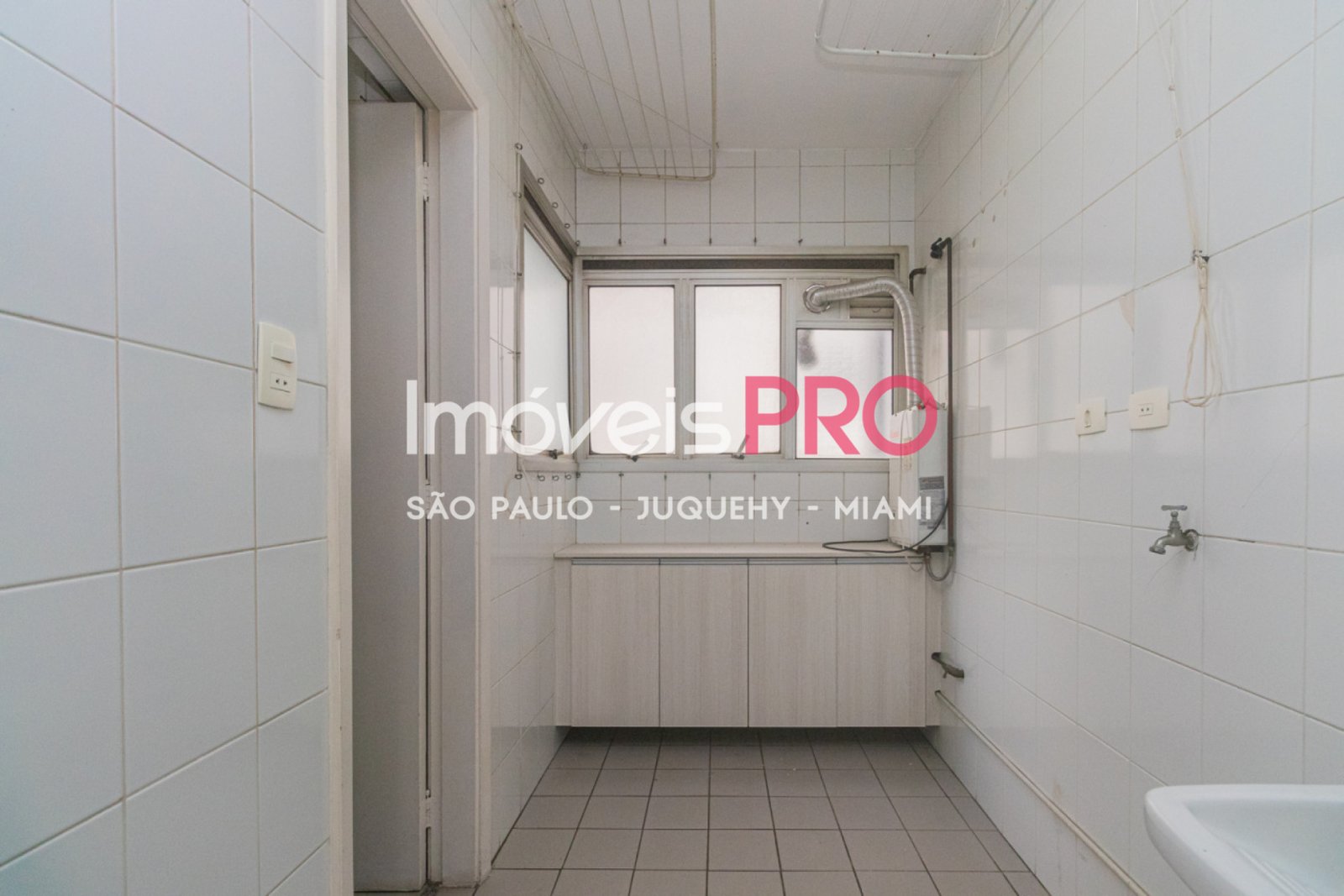 Foto :: IP36146