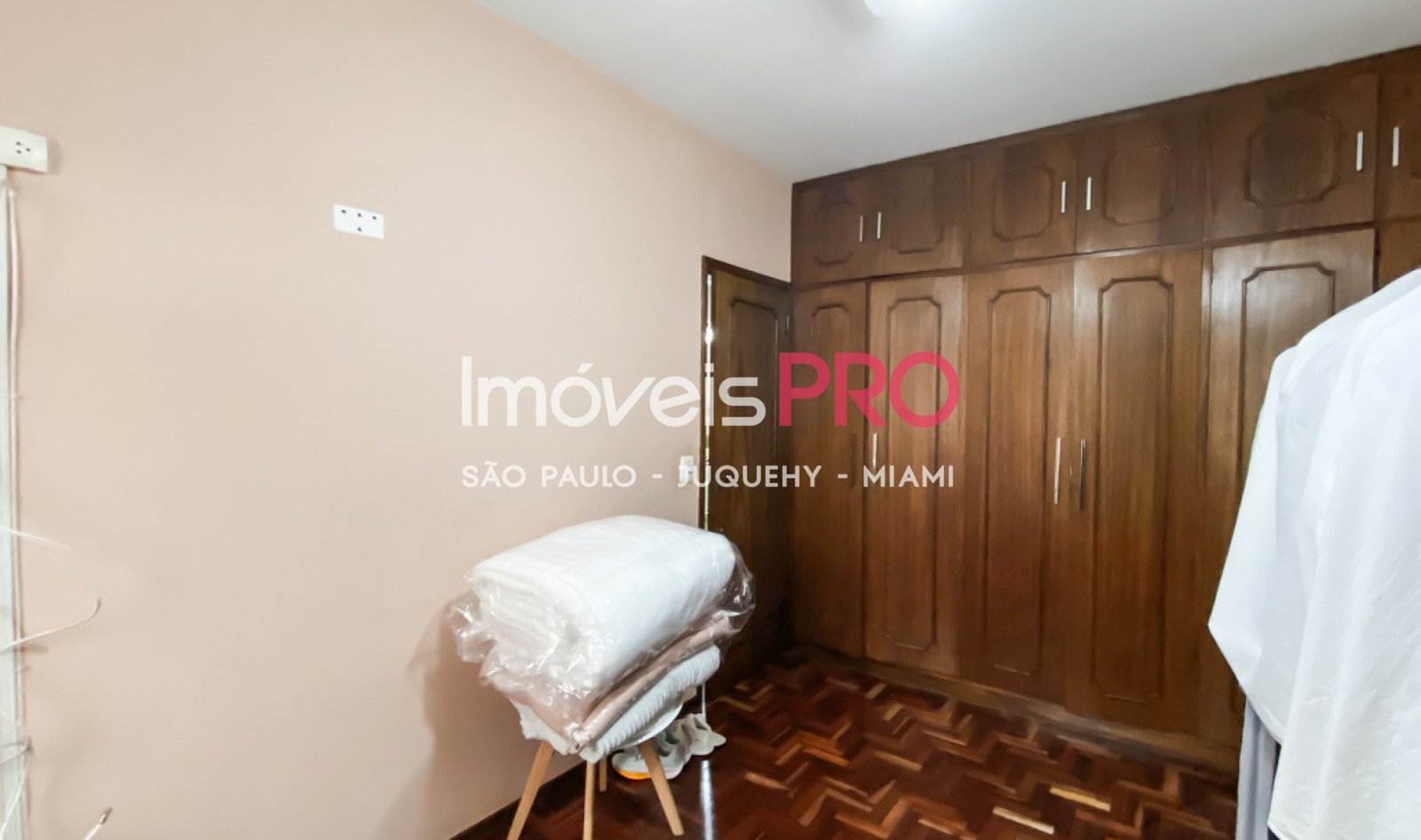 Foto :: https://assets.imoveispro.com.br/thumb/IP36287/casa-venda-planalto-paulista_IP36287_17_1920x1080.jpg?