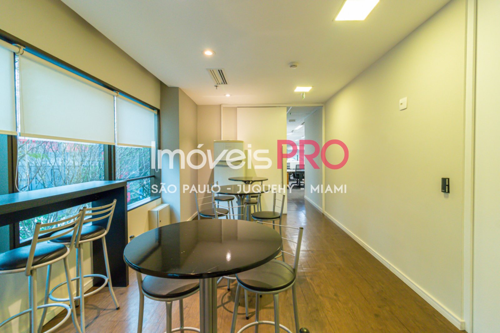 Foto :: https://assets.imoveispro.com.br/thumb/IP36291/laje-aluguel-brooklin_IP36291_41_1920x1080.jpg?