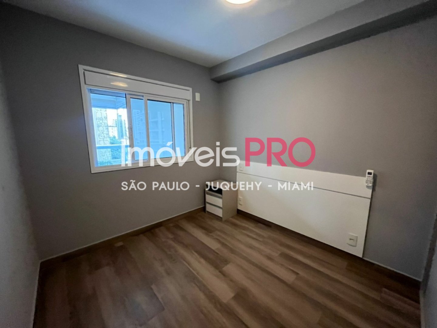 Foto :: https://assets.imoveispro.com.br/thumb/IP36364/apartamento-venda-moema_IP36364_11_1920x1080.jpg?