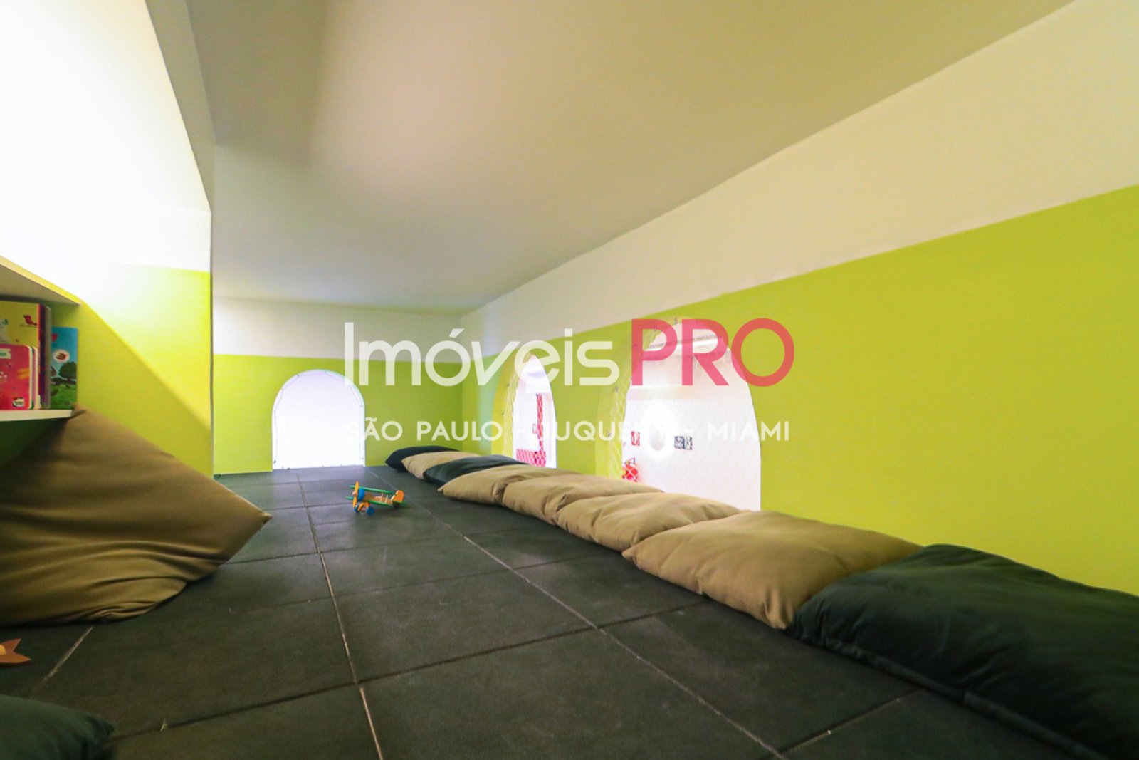 Foto :: https://assets.imoveispro.com.br/thumb/IP36365/apartamento-venda-brooklin_IP36365_17_1920x1080.jpg?