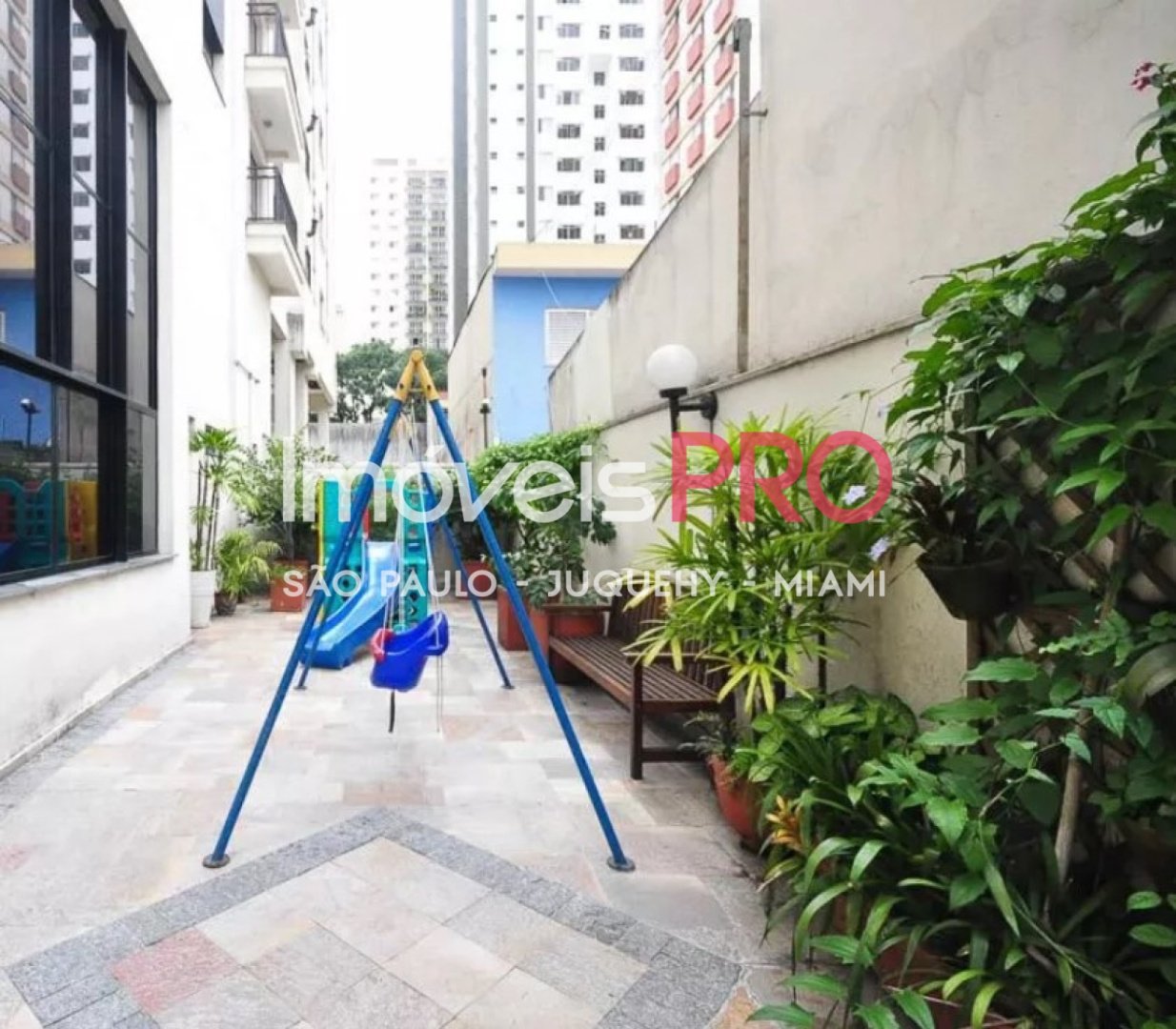 Foto :: https://assets.imoveispro.com.br/thumb/IP36381/apartamento-venda-campo-belo_IP36381_17_1920x1080.jpg?