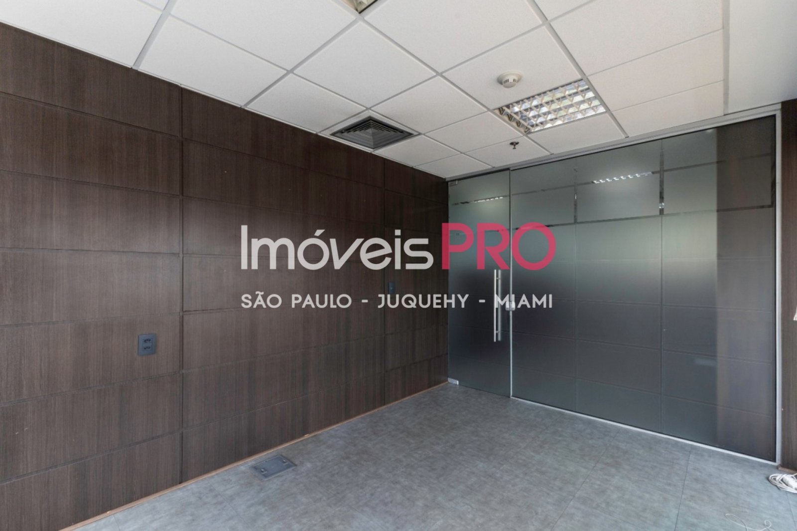 Foto :: https://assets.imoveispro.com.br/thumb/IP36419/conj-comercial-aluguel-brooklin_IP36419_11_1920x1080.jpg?