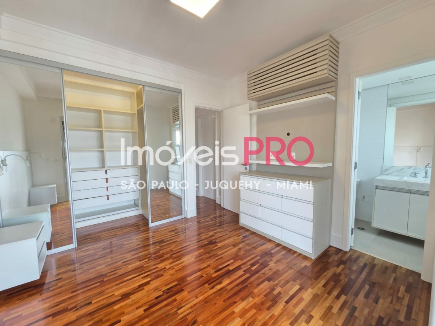 Foto :: https://assets.imoveispro.com.br/thumb/IP36497/apartamento-venda-brooklin_IP36497_17_1920x1080.jpg?