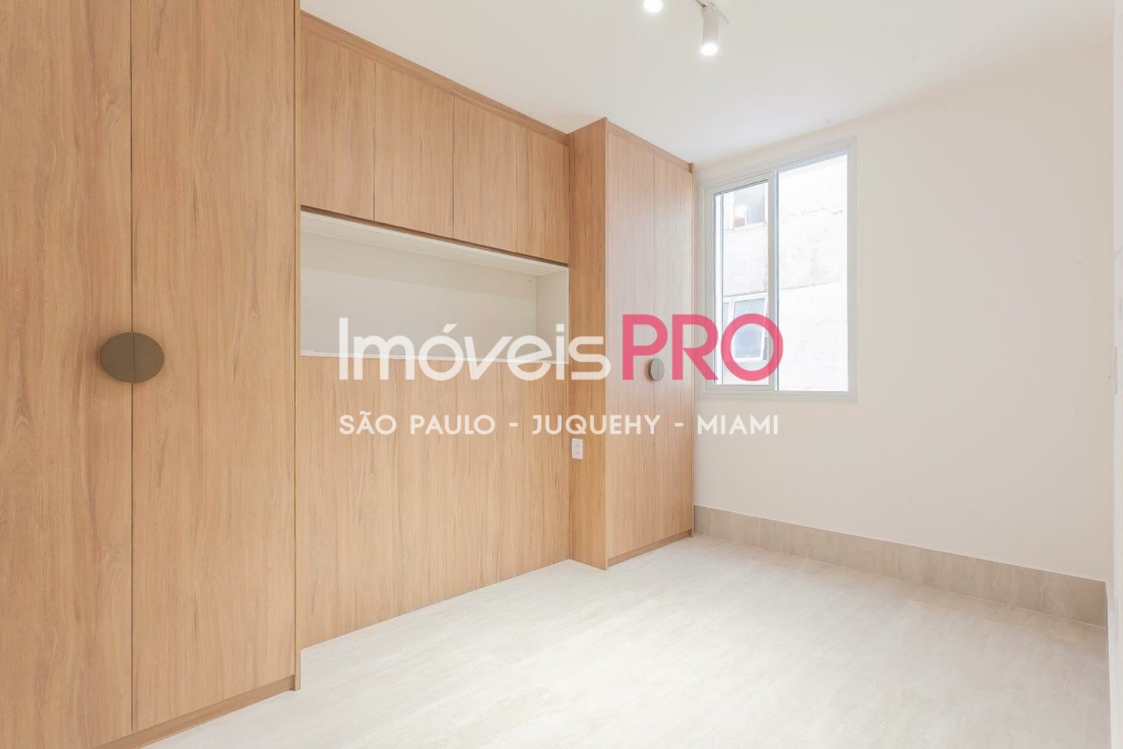 Foto :: https://assets.imoveispro.com.br/thumb/IP36511/apartamento-venda-cerqueira-cesar_IP36511_41_1920x1080.jpg?