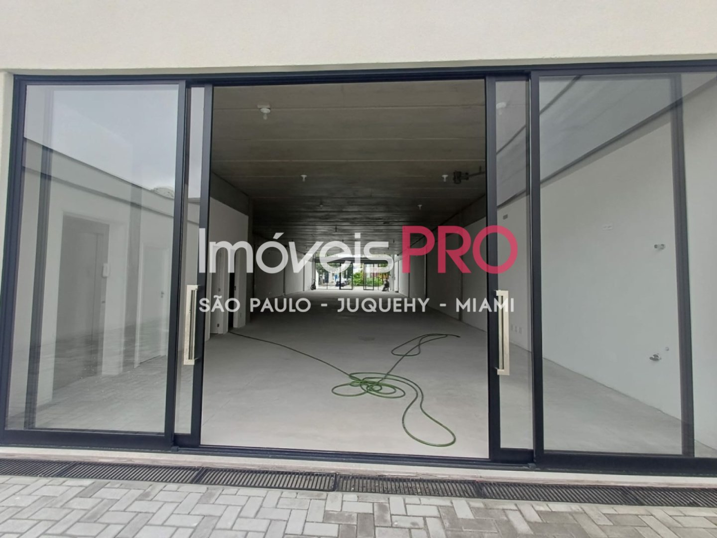 Foto :: https://assets.imoveispro.com.br/thumb/IP36556/comercial-aluguel-moema_IP36556_29_1920x1080.jpg?