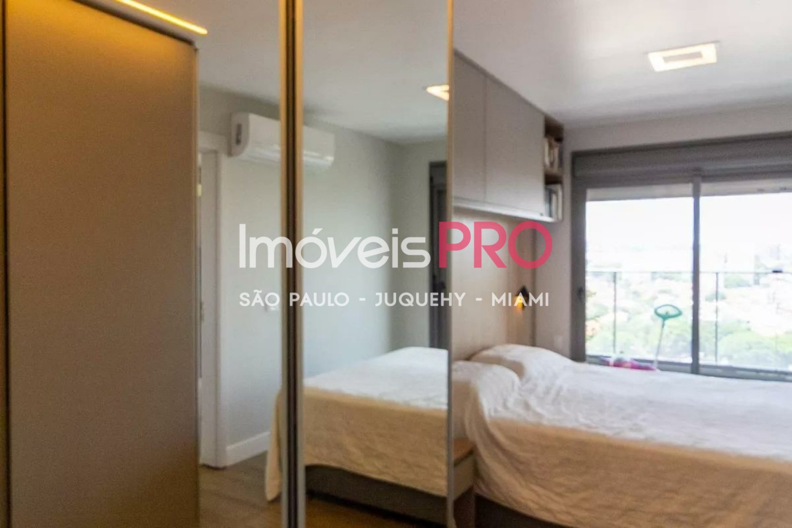 Foto :: https://assets.imoveispro.com.br/thumb/IP36568/apartamento-venda-campo-belo_IP36568_17_1920x1080.jpg?