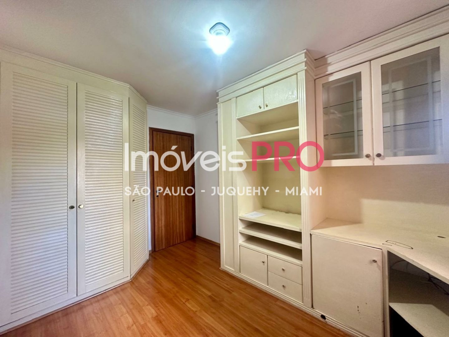 Foto :: https://assets.imoveispro.com.br/thumb/IP36570/apartamento-venda-vila-olimpia_IP36570_11_1920x1080.jpg?