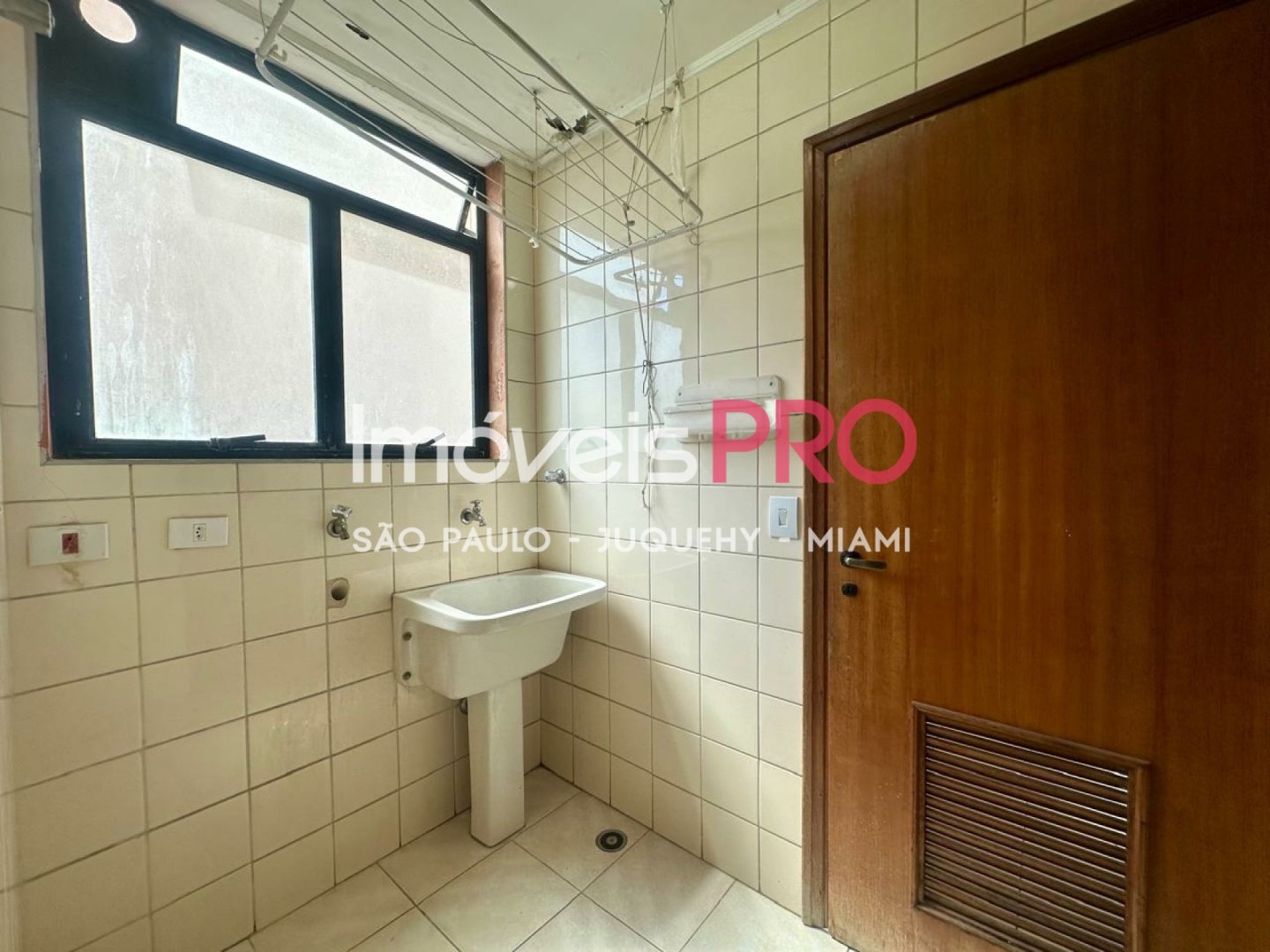 Foto :: https://assets.imoveispro.com.br/thumb/IP36570/apartamento-venda-vila-olimpia_IP36570_23_1920x1080.jpg?