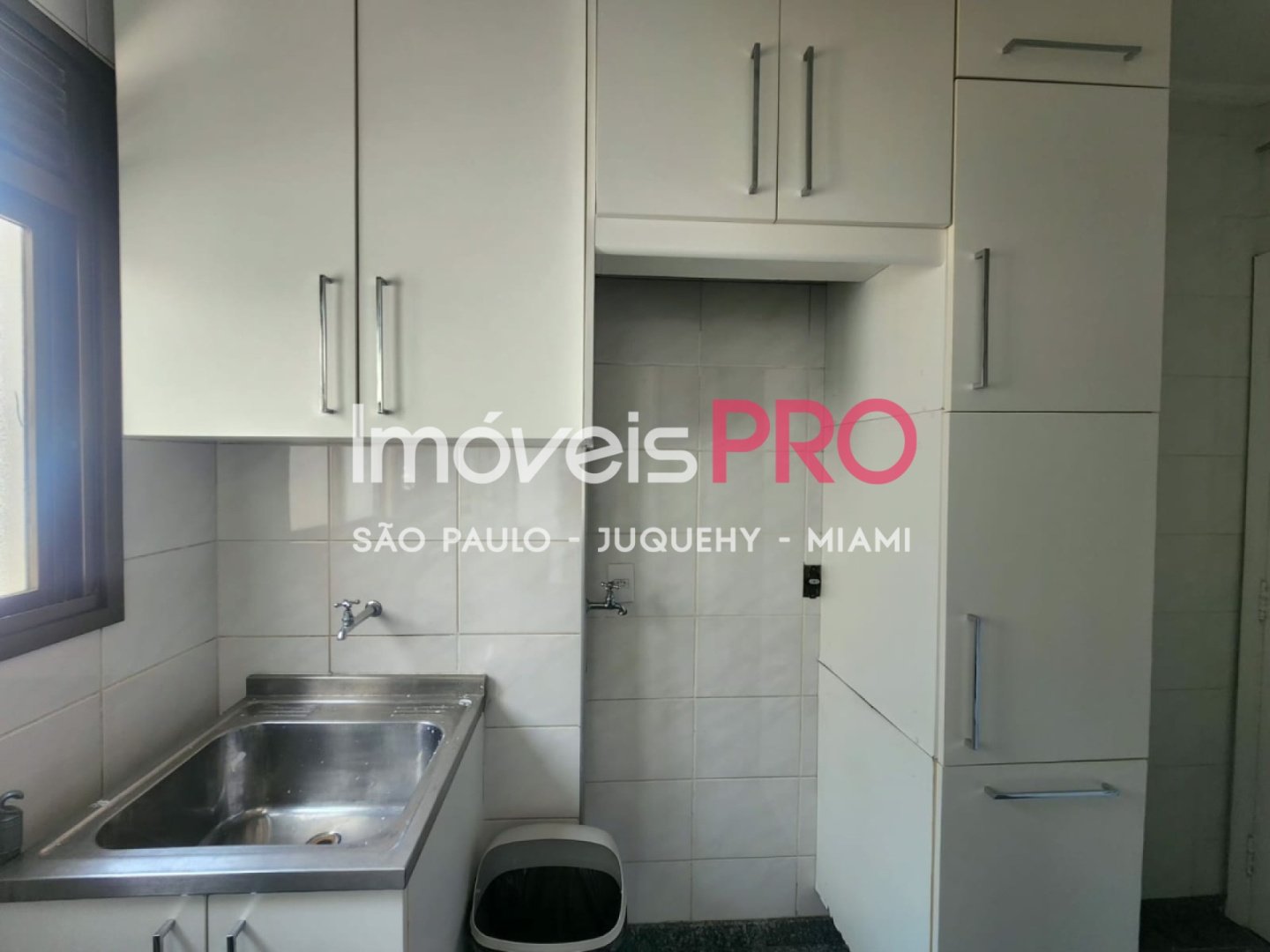 Foto :: https://assets.imoveispro.com.br/thumb/IP36593/apartamento-venda-paineiras-do-morumbi_IP36593_29_1920x1080.jpg?