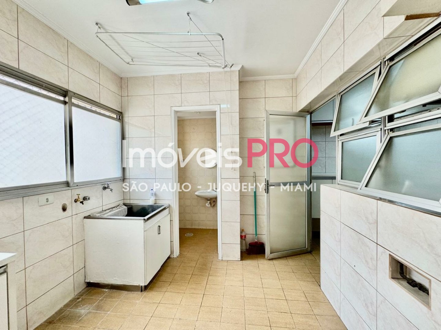 Foto :: https://assets.imoveispro.com.br/thumb/IP36616/apartamento-venda-moema-passaros_IP36616_11_1920x1080.jpg?