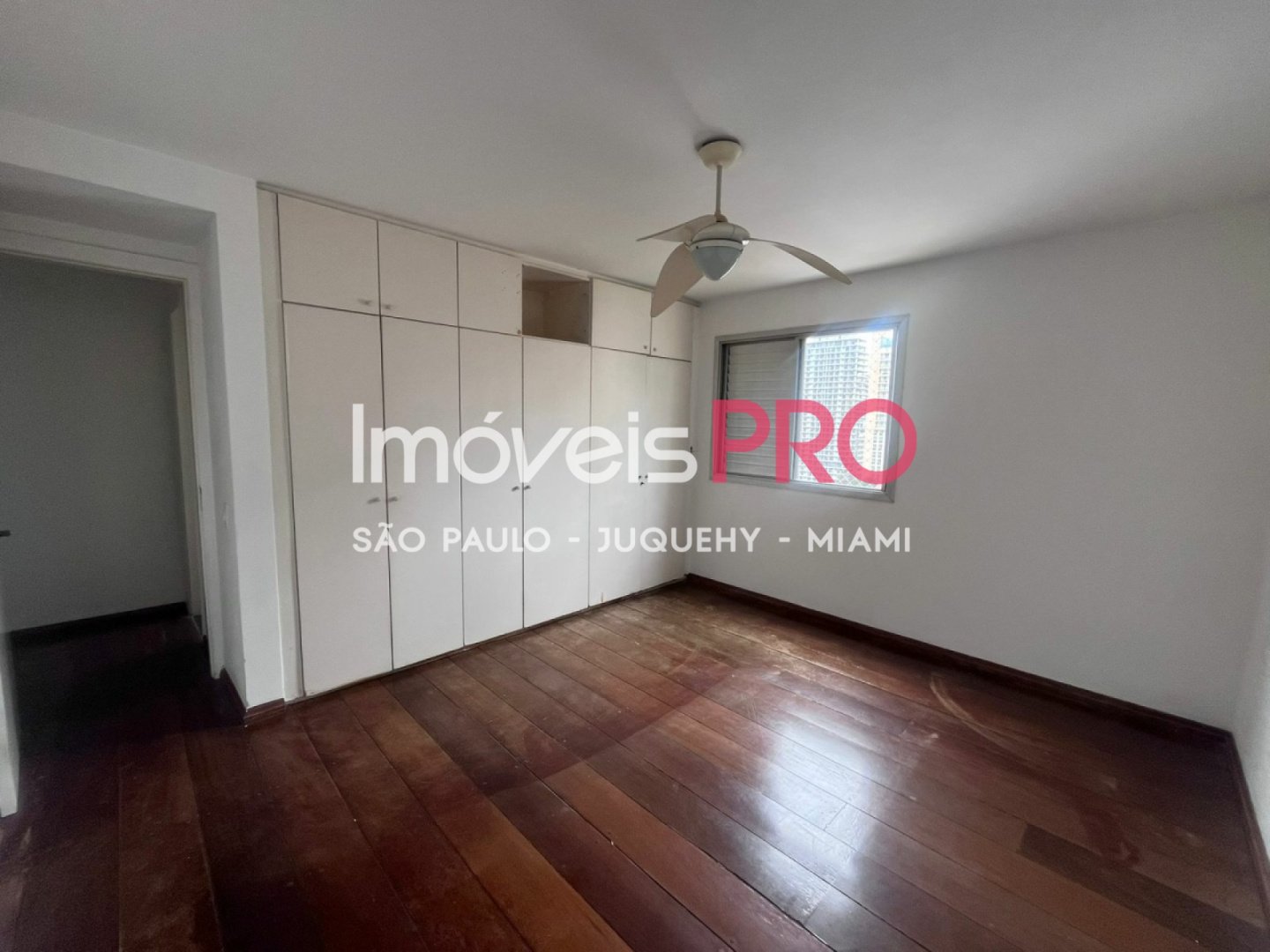Foto :: https://assets.imoveispro.com.br/thumb/IP36631/apartamento-aluguel-moema-indios_IP36631_23_1920x1080.jpg?
