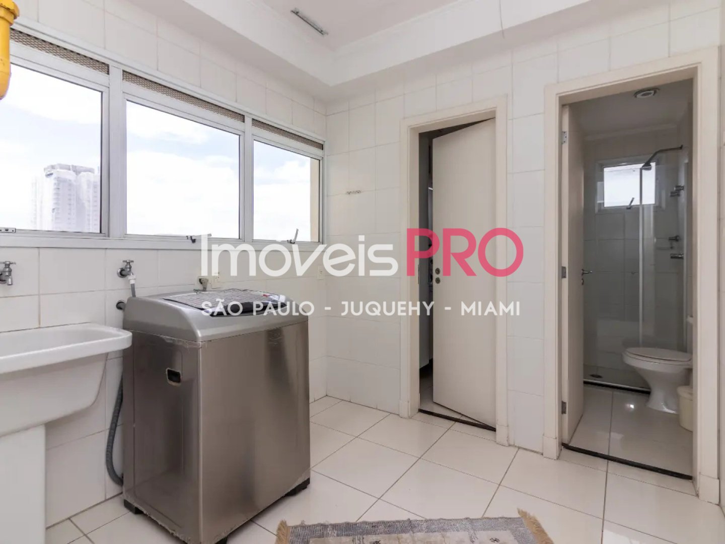 Foto :: https://assets.imoveispro.com.br/thumb/IP36635/apartamento-venda-vila-mariana_IP36635_17_1920x1080.jpg?