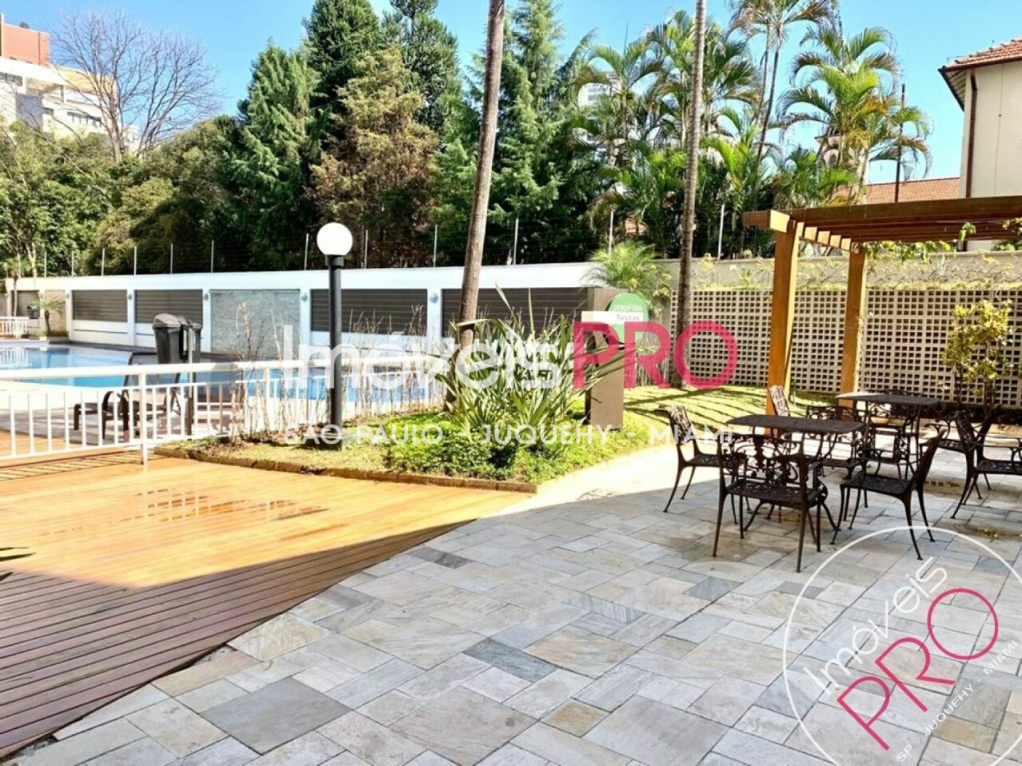 Foto :: https://assets.imoveispro.com.br/thumb/IP36637/apartamento-venda-vila-mariana_IP36637_35_1920x1080.jpg?