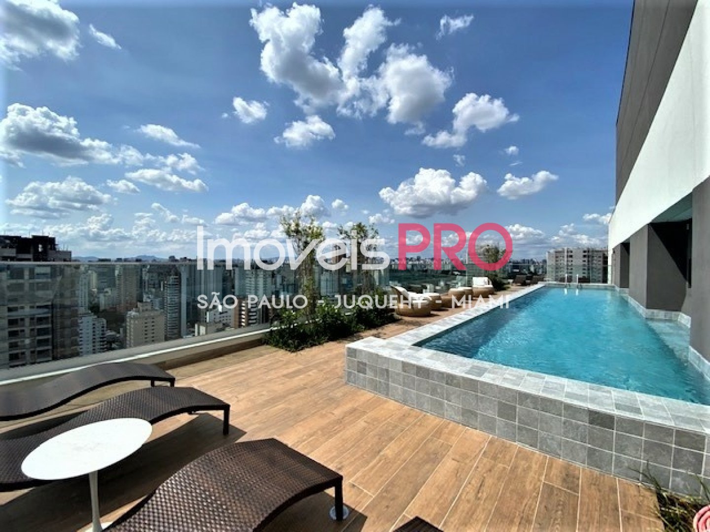 Foto :: https://assets.imoveispro.com.br/thumb/IP36640/apartamento-venda-moema-passaros_IP36640_23_1920x1080.jpg?
