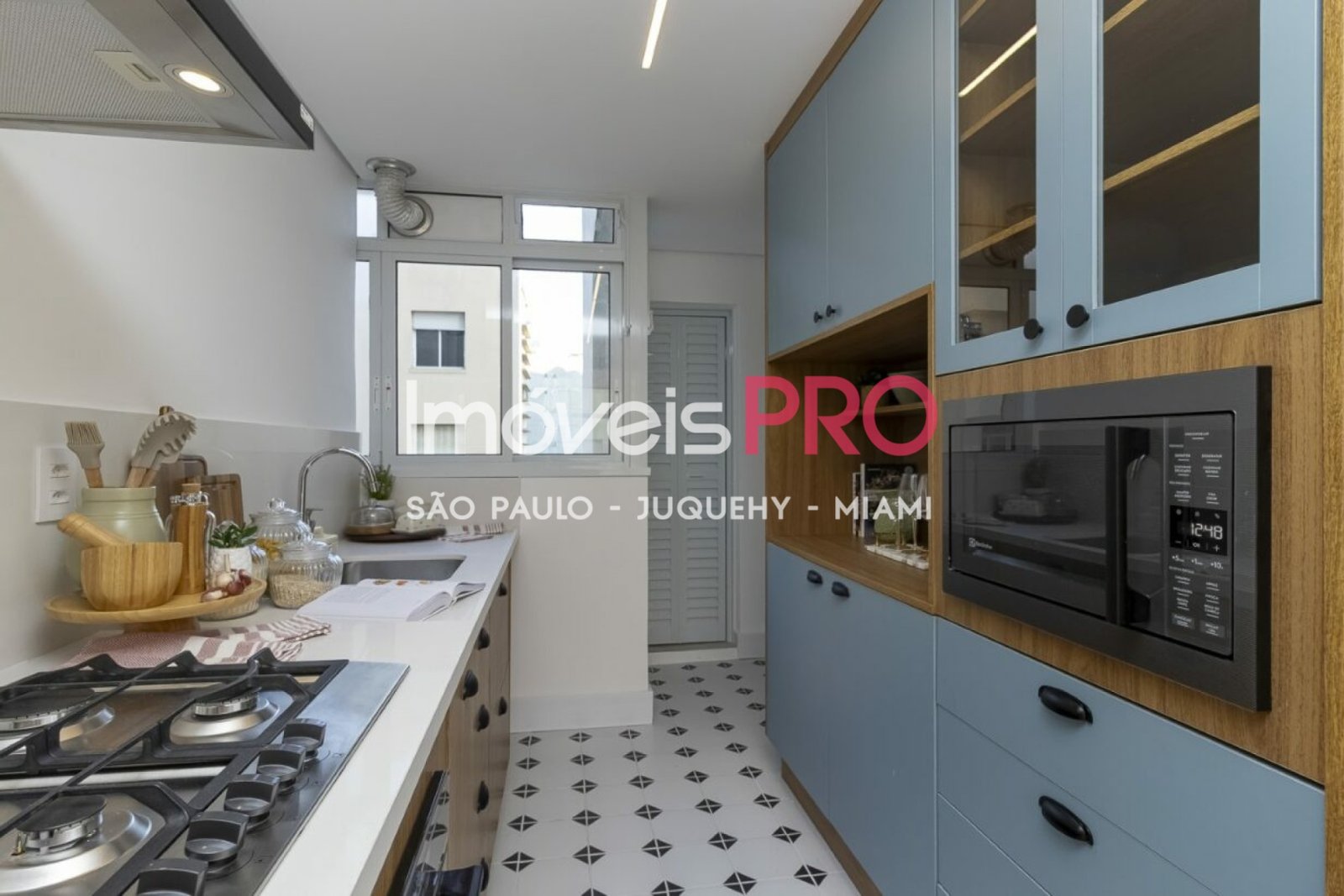 Foto :: https://assets.imoveispro.com.br/thumb/IP36655/apartamento-venda-higienopolis_IP36655_23_1920x1080.jpg?