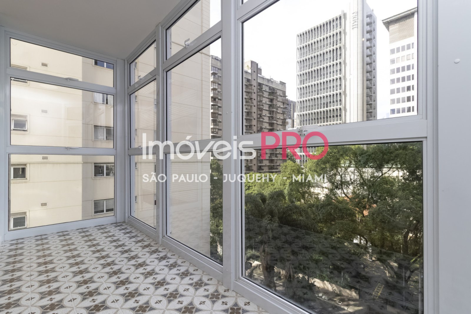 Foto :: https://assets.imoveispro.com.br/thumb/IP36657/apartamento-venda-jardim-paulista_IP36657_17_1920x1080.jpg?