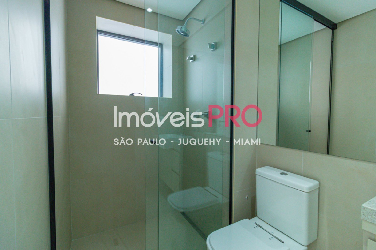 Foto :: https://assets.imoveispro.com.br/thumb/IP36676/apartamento-aluguel-panamby_IP36676_17_1920x1080.jpg?