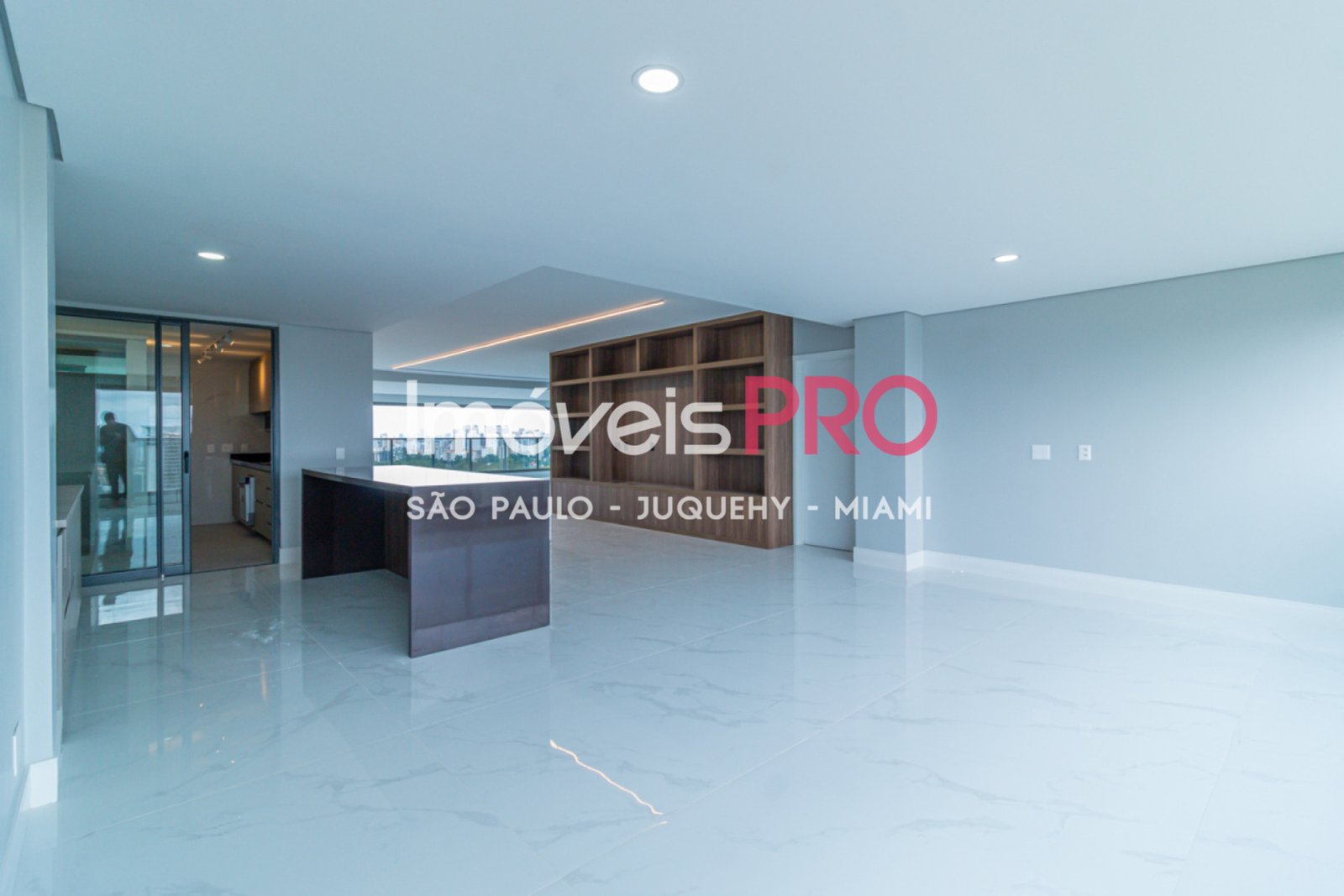 Foto :: https://assets.imoveispro.com.br/thumb/IP36676/apartamento-aluguel-panamby_IP36676_53_1920x1080.jpg?