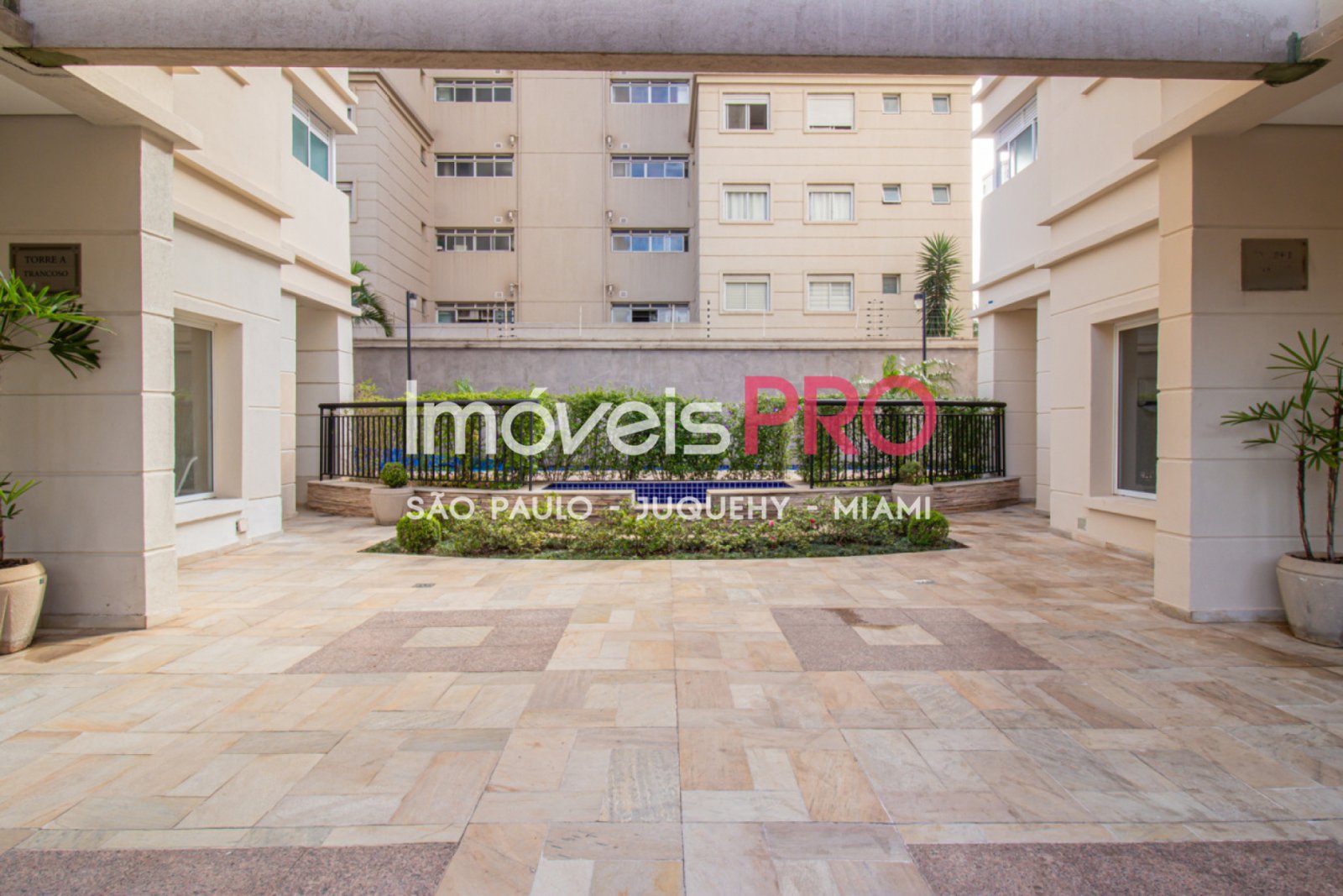 Foto :: https://assets.imoveispro.com.br/thumb/IP36686/apartamento-venda-campo-belo_IP36686_41_1920x1080.jpg?