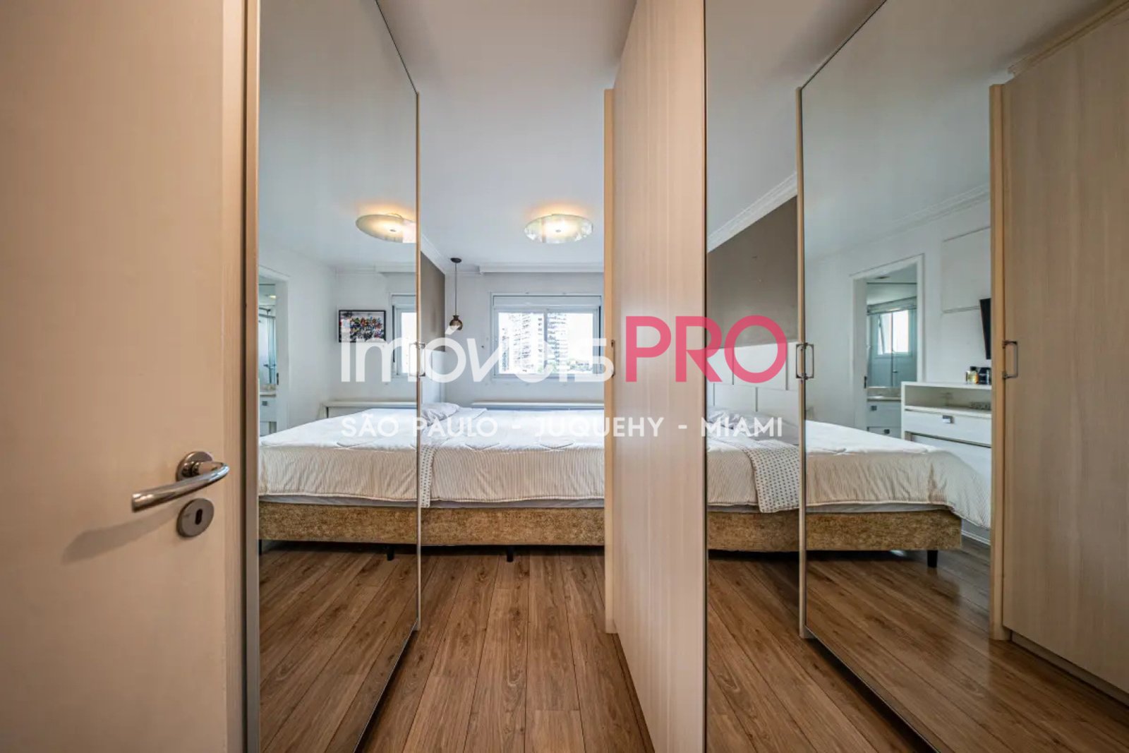 Foto :: https://assets.imoveispro.com.br/thumb/IP36689/apartamento-venda-vila-mariana_IP36689_11_1920x1080.jpg?