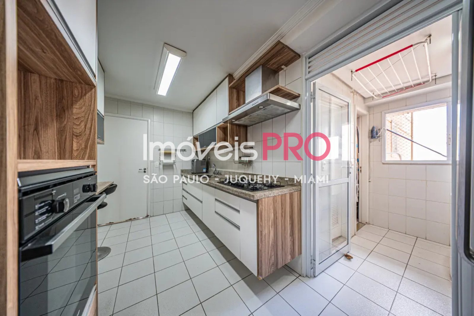 Foto :: https://assets.imoveispro.com.br/thumb/IP36689/apartamento-venda-vila-mariana_IP36689_29_1920x1080.jpg?