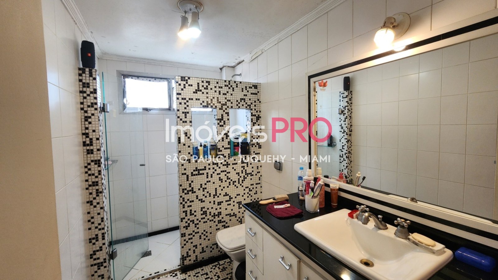 Foto :: https://assets.imoveispro.com.br/thumb/IP36698/apartamento-venda-campo-belo_IP36698_29_1920x1080.jpg?