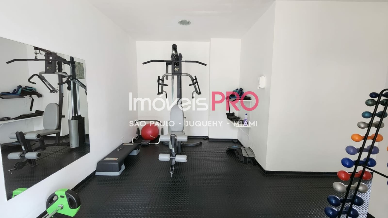 Foto :: https://assets.imoveispro.com.br/thumb/IP36698/apartamento-venda-campo-belo_IP36698_41_1920x1080.jpg?