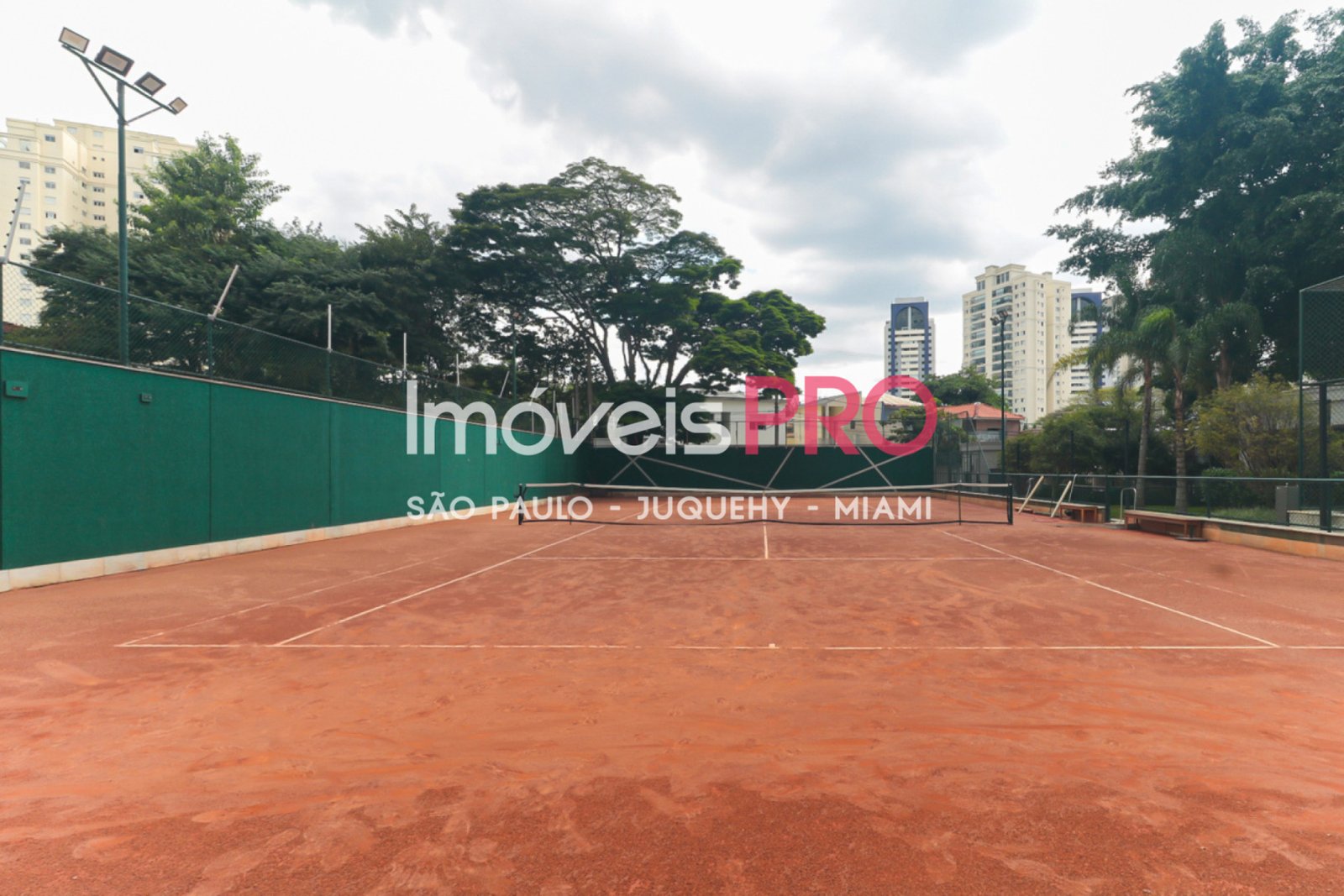 Foto :: https://assets.imoveispro.com.br/thumb/IP36708/apartamento-venda-brooklin_IP36708_17_1920x1080.jpg?