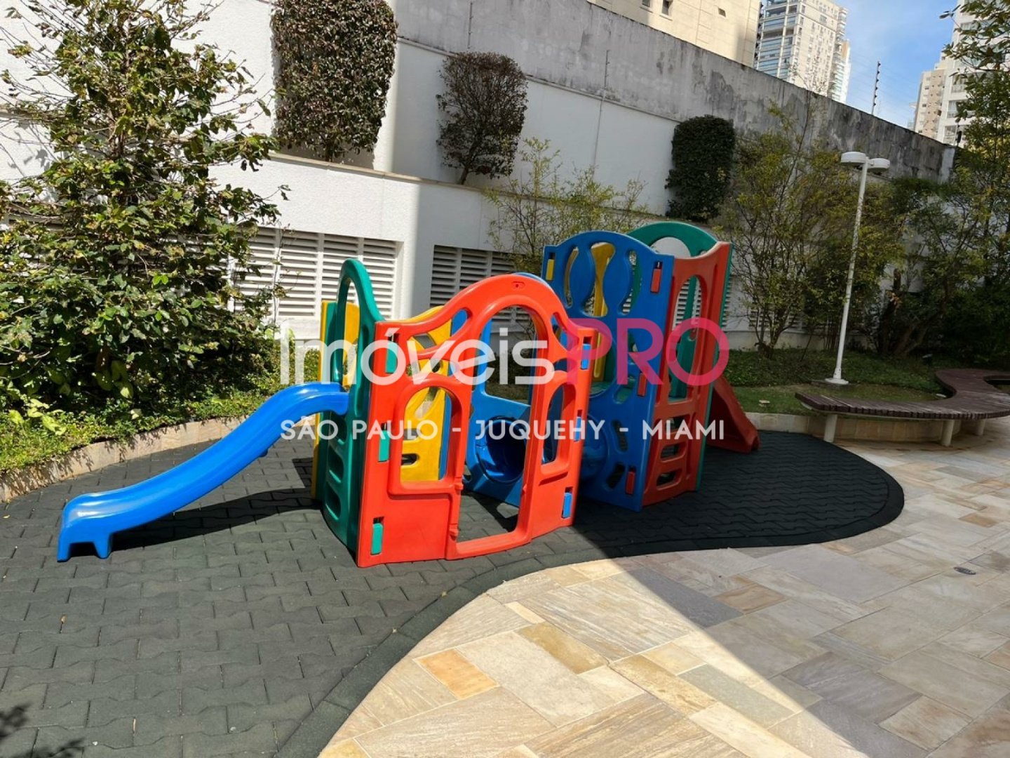 Foto :: https://assets.imoveispro.com.br/thumb/IP36734/apartamento-venda-campo-belo_IP36734_29_1920x1080.jpg?