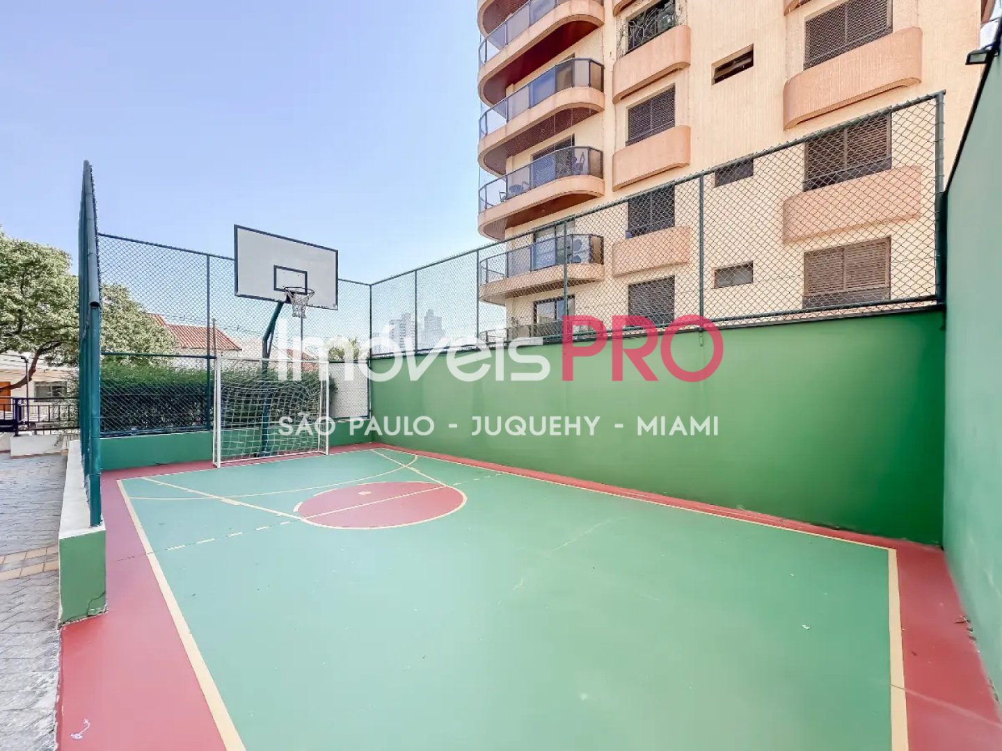 Foto :: https://assets.imoveispro.com.br/thumb/IP36749/apartamento-venda-vila-mariana_IP36749_23_1920x1080.jpg?