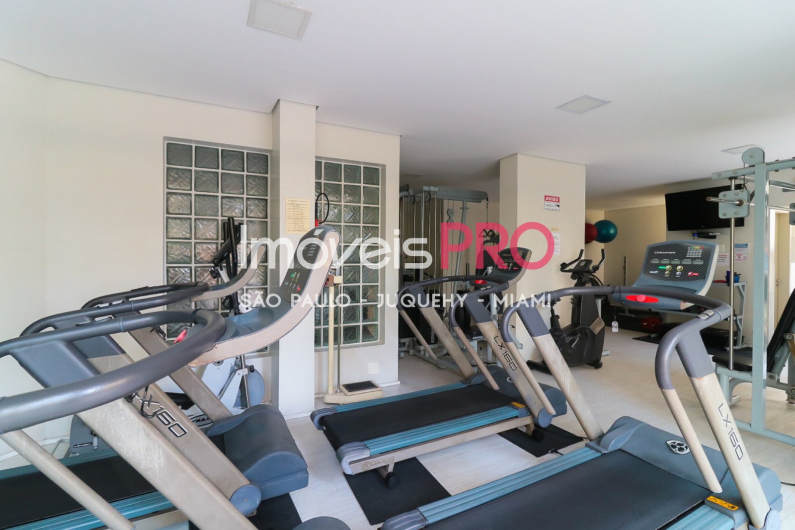 Foto :: https://assets.imoveispro.com.br/thumb/IP36764/apartamento-venda-brooklin_IP36764_17_1920x1080.jpg?