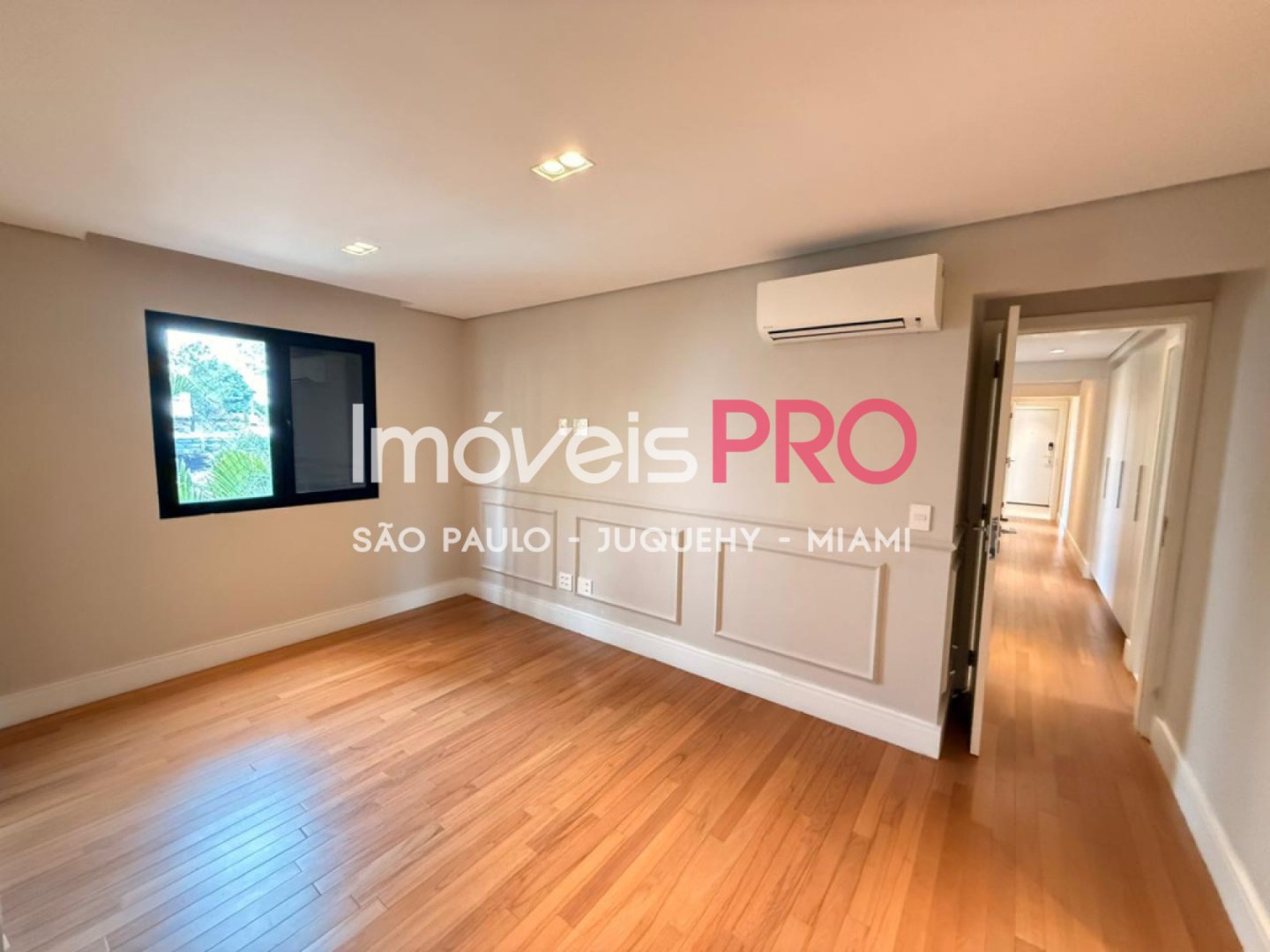 Foto :: https://assets.imoveispro.com.br/thumb/IP36774/apartamento-venda-moema_IP36774_17_1920x1080.jpg?