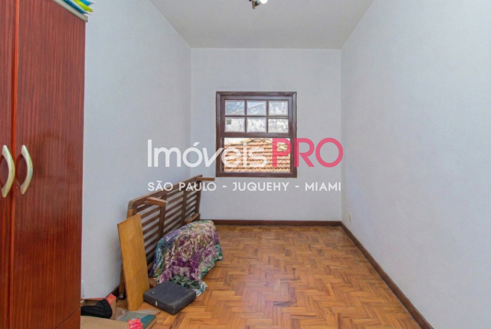 Foto :: https://assets.imoveispro.com.br/thumb/IP36777/casa-venda-planalto-paulista_IP36777_11_1920x1080.jpg?