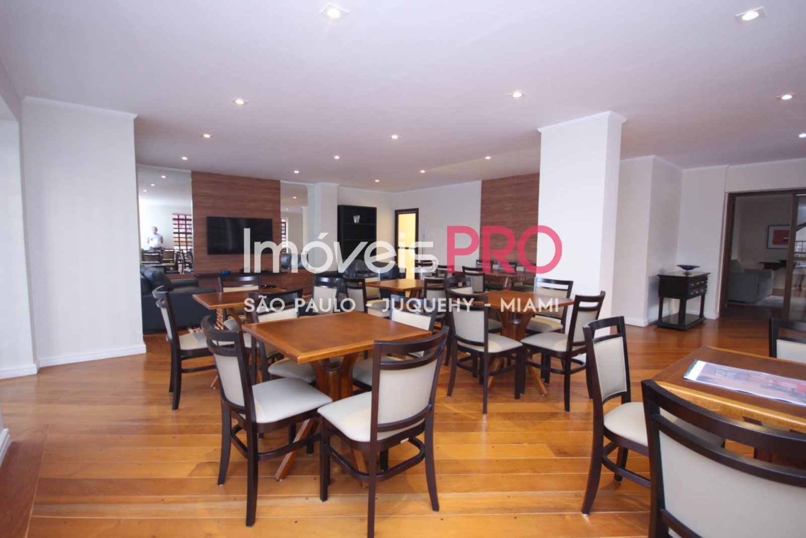 Foto :: https://assets.imoveispro.com.br/thumb/IP36779/apartamento-venda-vila-nova-conceicao_IP36779_47_1920x1080.jpg?