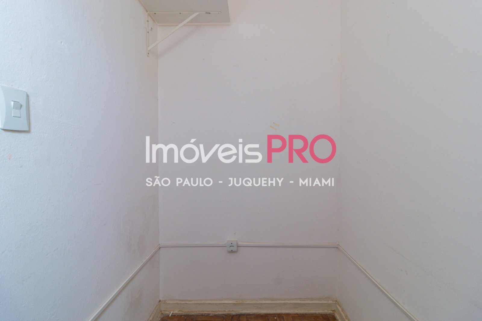Foto :: IP36861