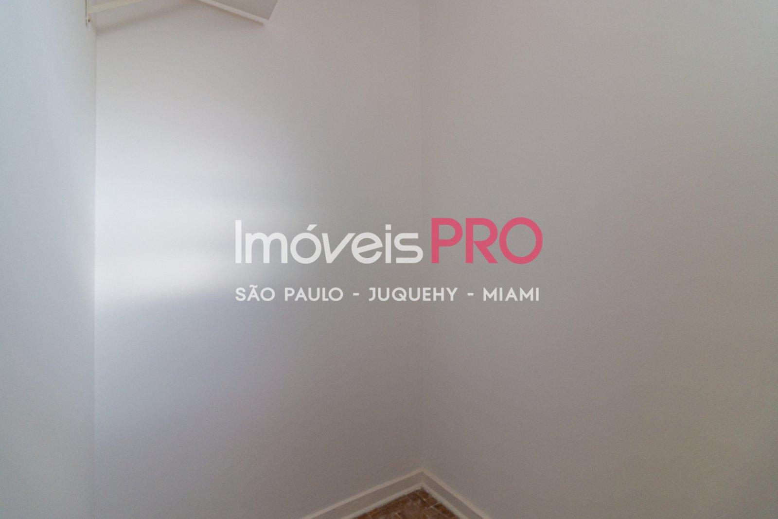 Foto :: https://assets.imoveispro.com.br/thumb/IP36861/apartamento-venda-jardim-paulista_IP36861_29_1920x1080.jpg?