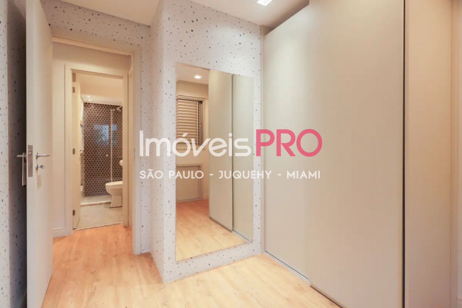 Foto :: https://assets.imoveispro.com.br/thumb/IP36894/apartamento-venda-brooklin_IP36894_11_1920x1080.jpg?