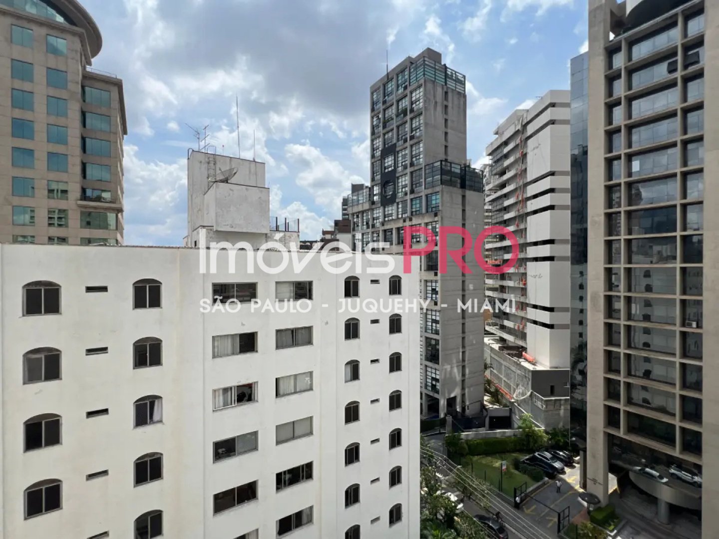 Foto :: https://assets.imoveispro.com.br/thumb/IP36897/apartamento-venda-itaim-bibi_IP36897_23_1920x1080.jpg?