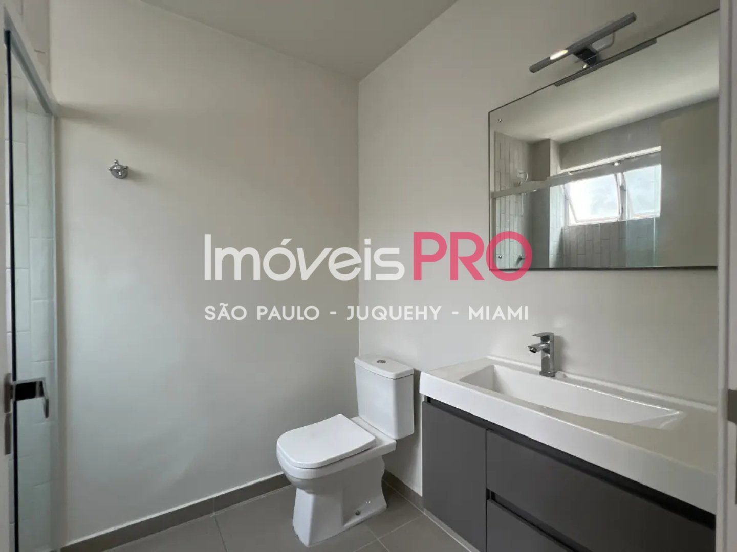 Foto :: https://assets.imoveispro.com.br/thumb/IP36897/apartamento-venda-itaim-bibi_IP36897_29_1920x1080.jpg?