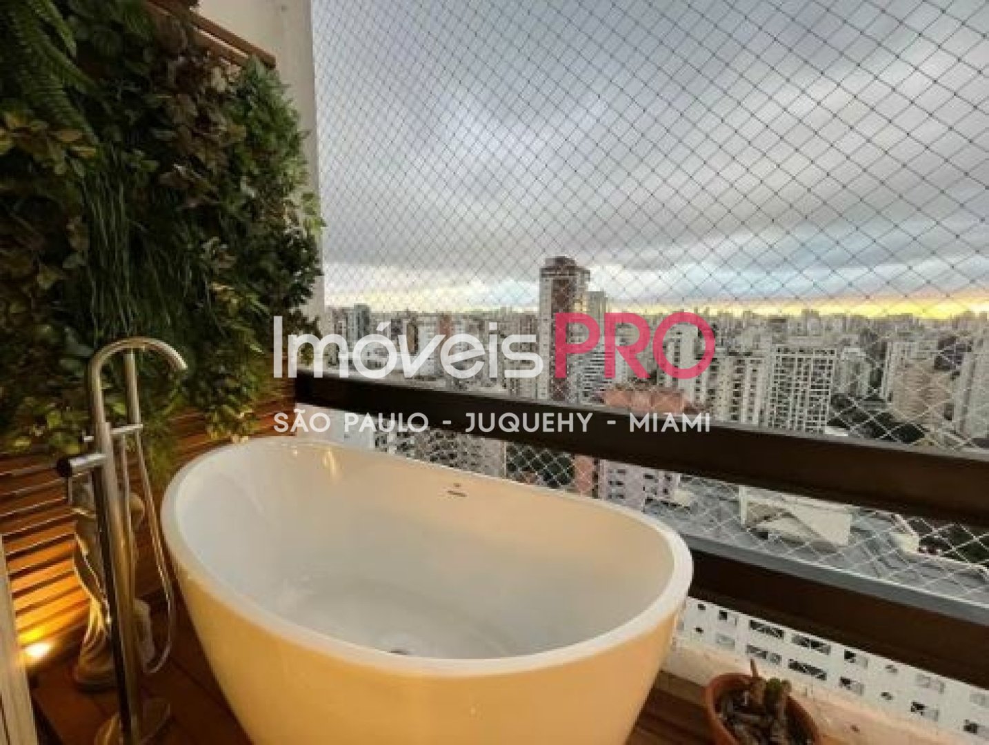 Foto :: https://assets.imoveispro.com.br/thumb/IP36907/duplex-aluguel-moema_IP36907_17_1920x1080.jpg?