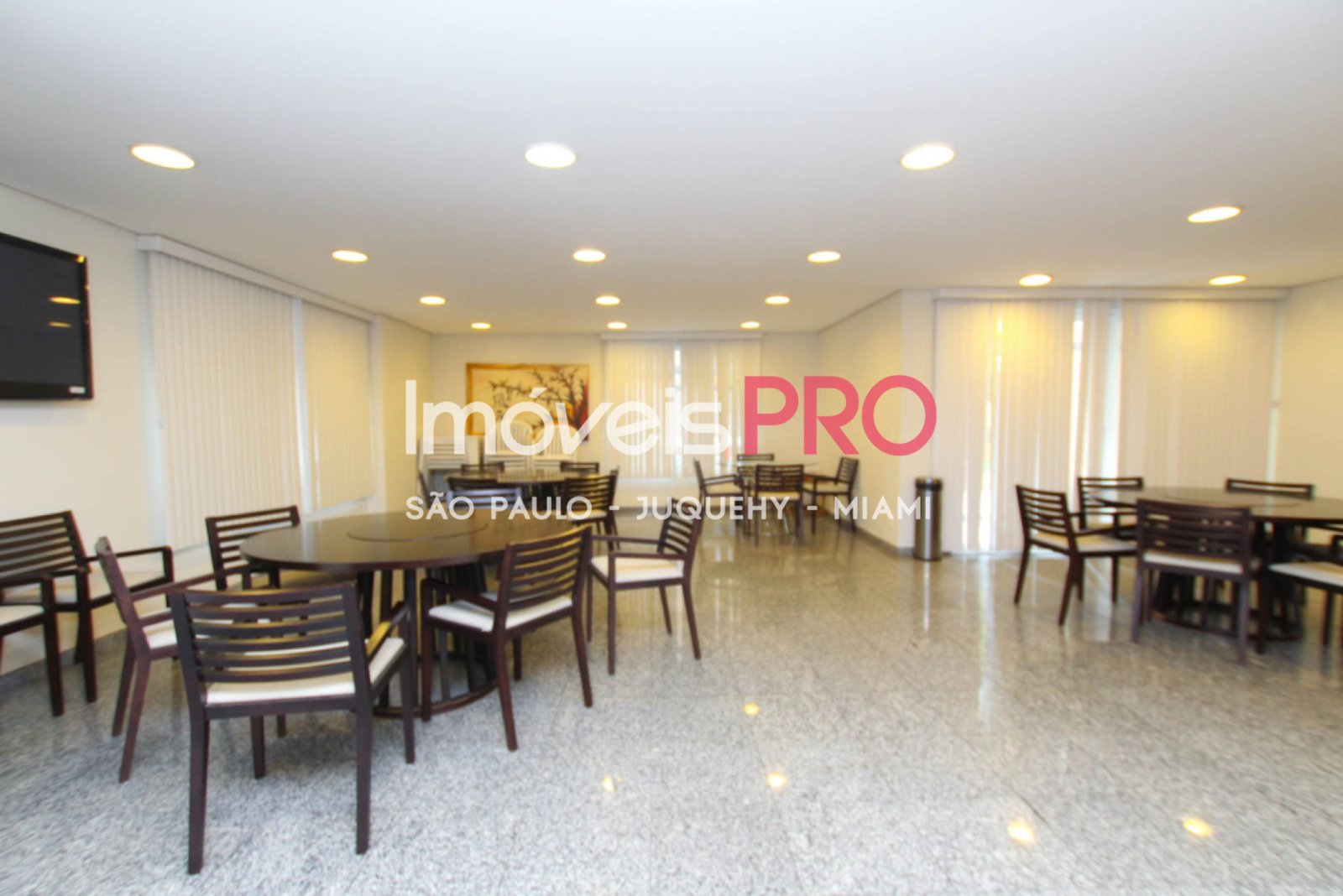 Foto :: https://assets.imoveispro.com.br/thumb/IP36973/apartamento-venda-moema-passaros_IP36973_41_1920x1080.jpg?