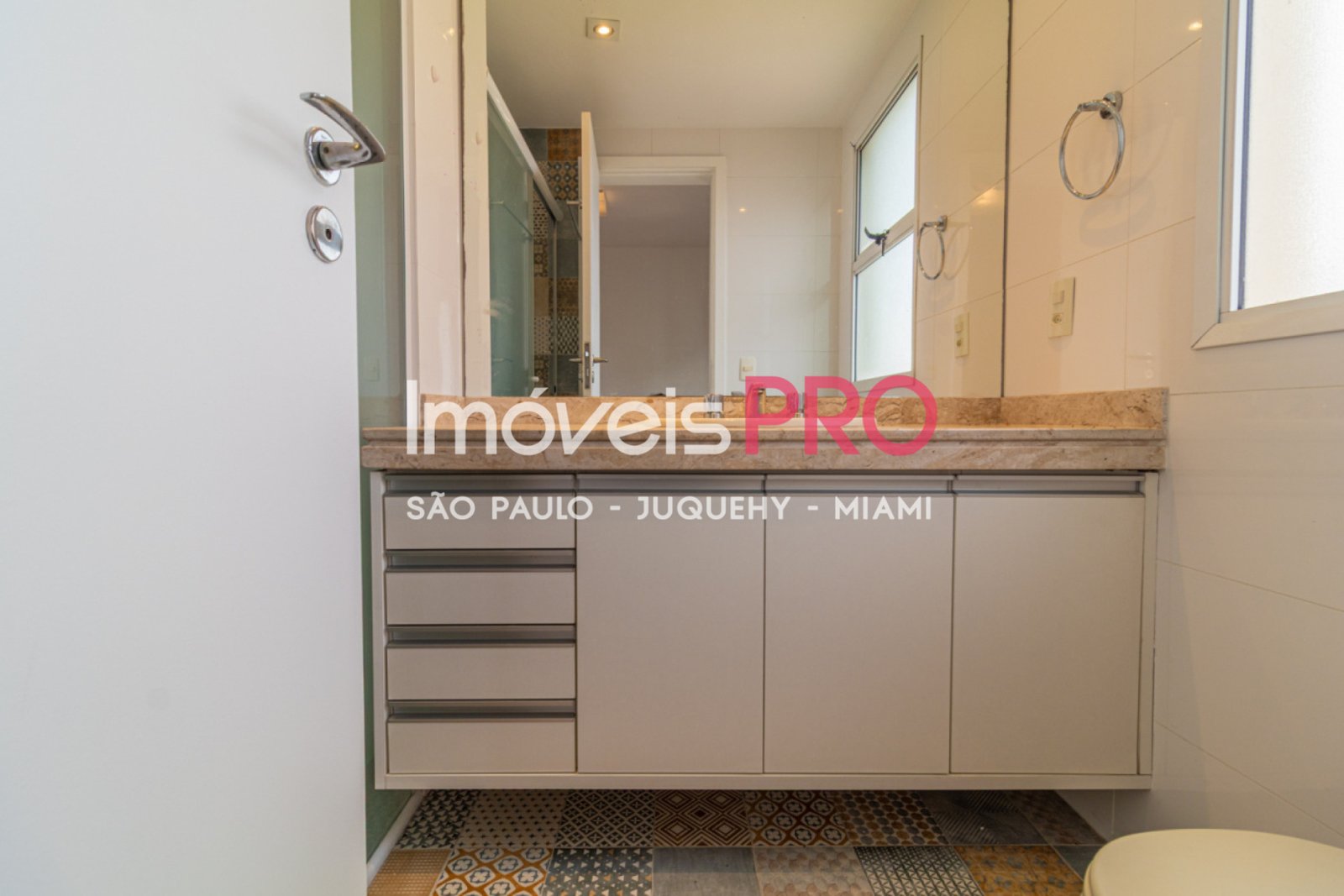 Foto :: https://assets.imoveispro.com.br/thumb/IP36975/apartamento-aluguel-moema-indios_IP36975_17_1920x1080.jpg?