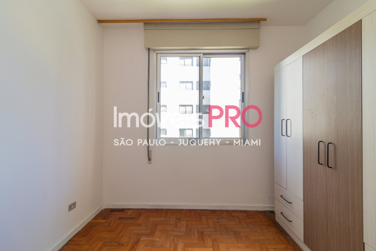 Foto :: https://assets.imoveispro.com.br/thumb/IP36980/apartamento-venda-moema_IP36980_11_1920x1080.jpg?