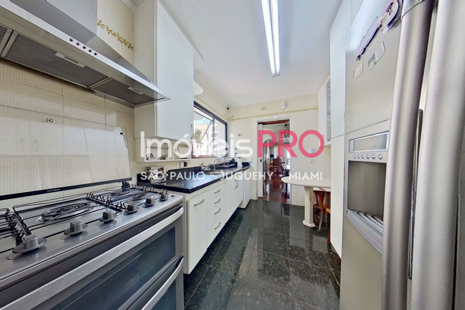 Foto :: https://assets.imoveispro.com.br/thumb/IP36984/apartamento-venda-moema_IP36984_23_1920x1080.jpg?