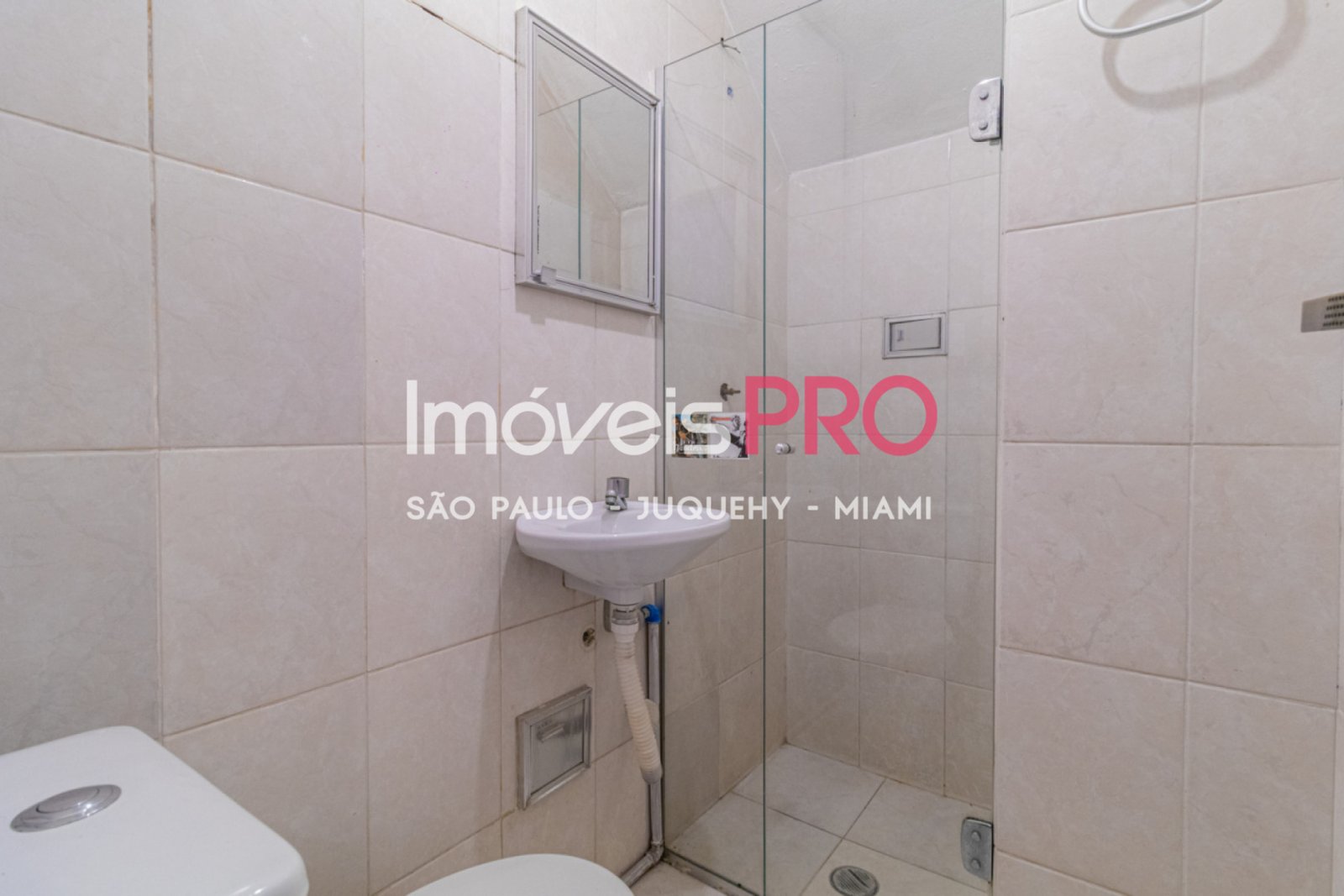 Foto :: https://assets.imoveispro.com.br/thumb/IP36987/casa-de-vila-venda-brooklin-paulista_IP36987_29_1920x1080.jpg?