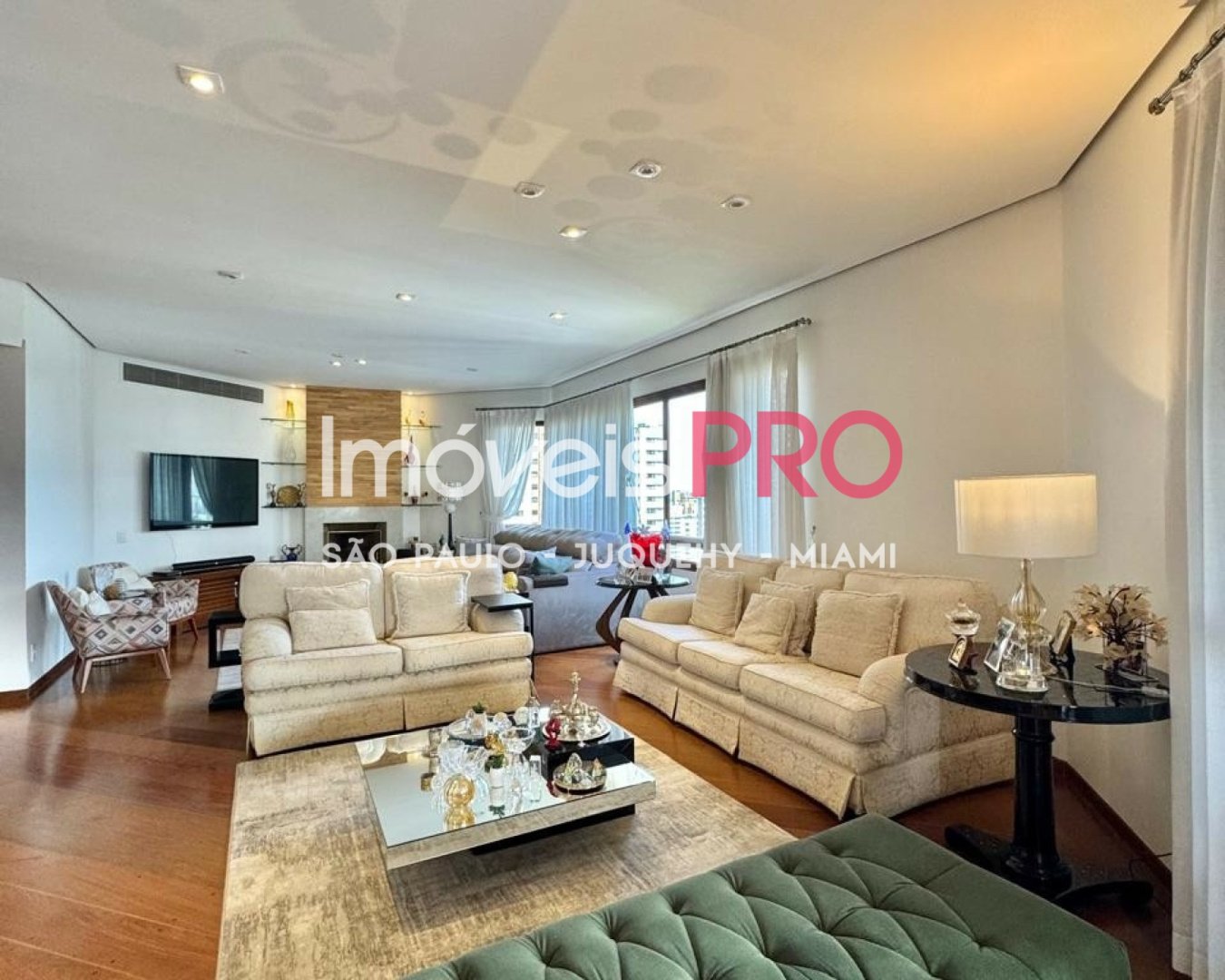 Foto :: https://assets.imoveispro.com.br/thumb/IP36988/penthouse-venda-morumbi_IP36988_47_1920x1080.jpg?