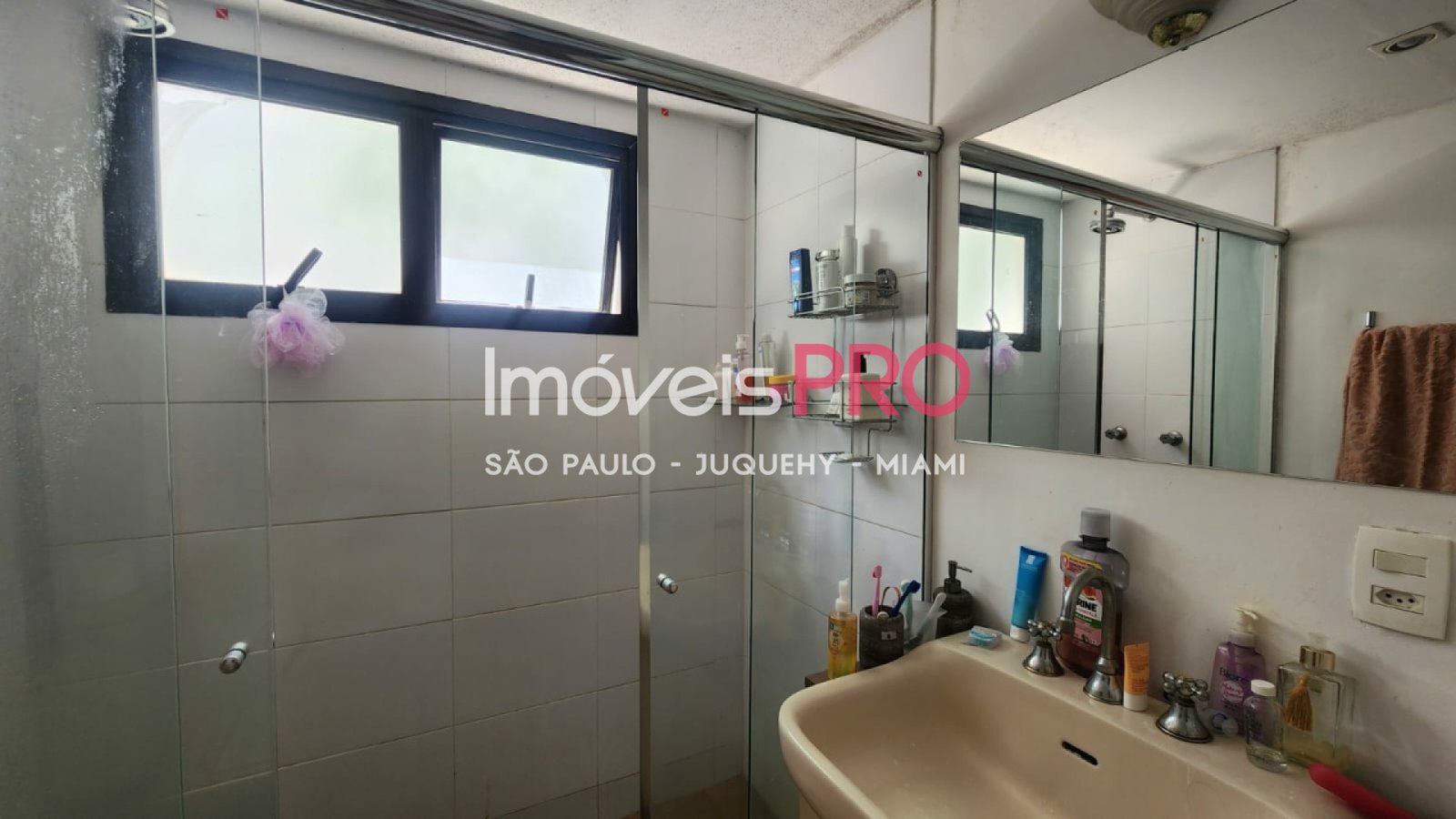 Foto :: https://assets.imoveispro.com.br/thumb/IP37015/apartamento-venda-itaim-bibi_IP37015_11_1920x1080.jpg?