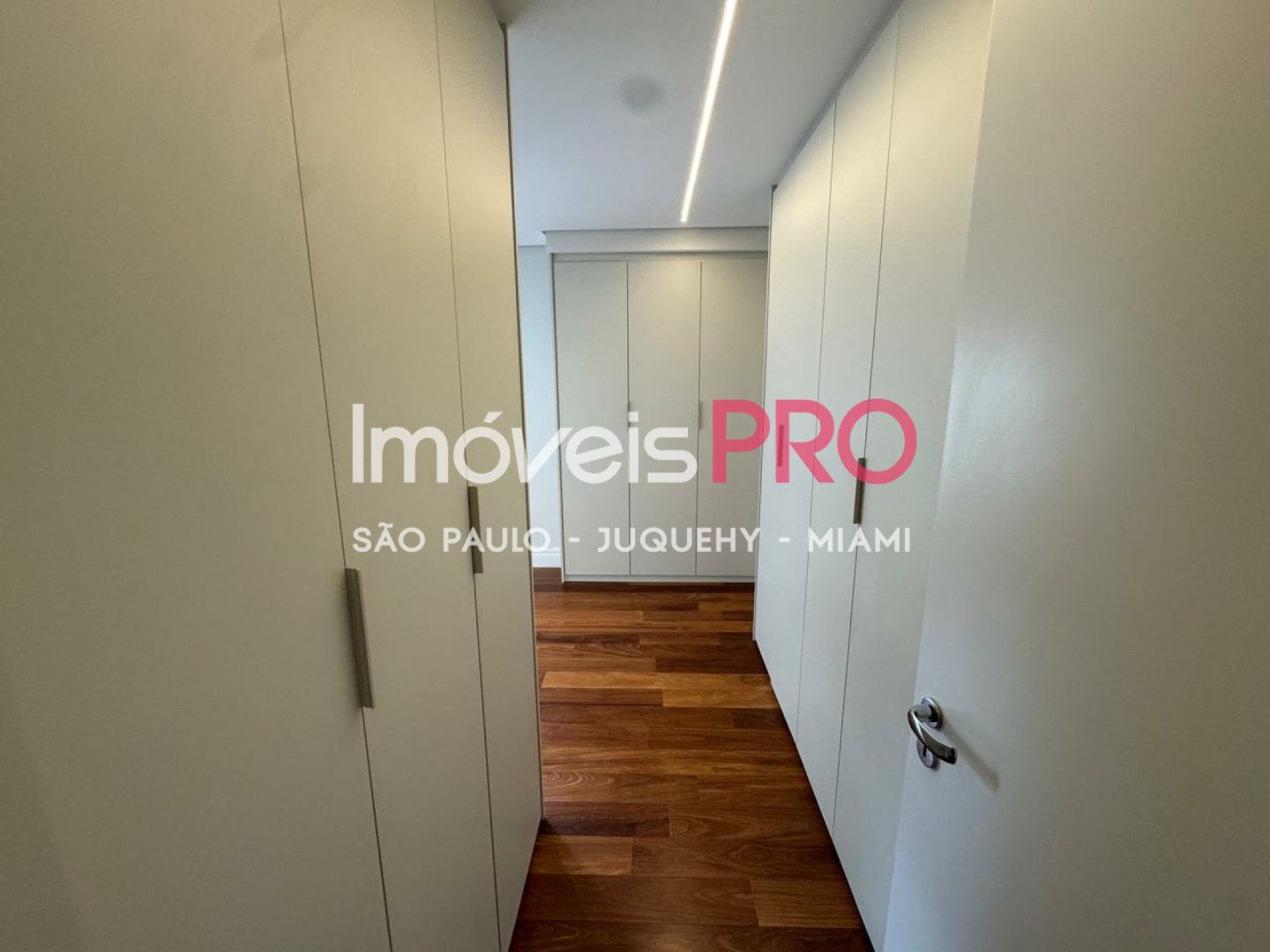 Foto :: https://assets.imoveispro.com.br/thumb/IP37043/apartamento-venda-brooklin_IP37043_17_1920x1080.jpg?