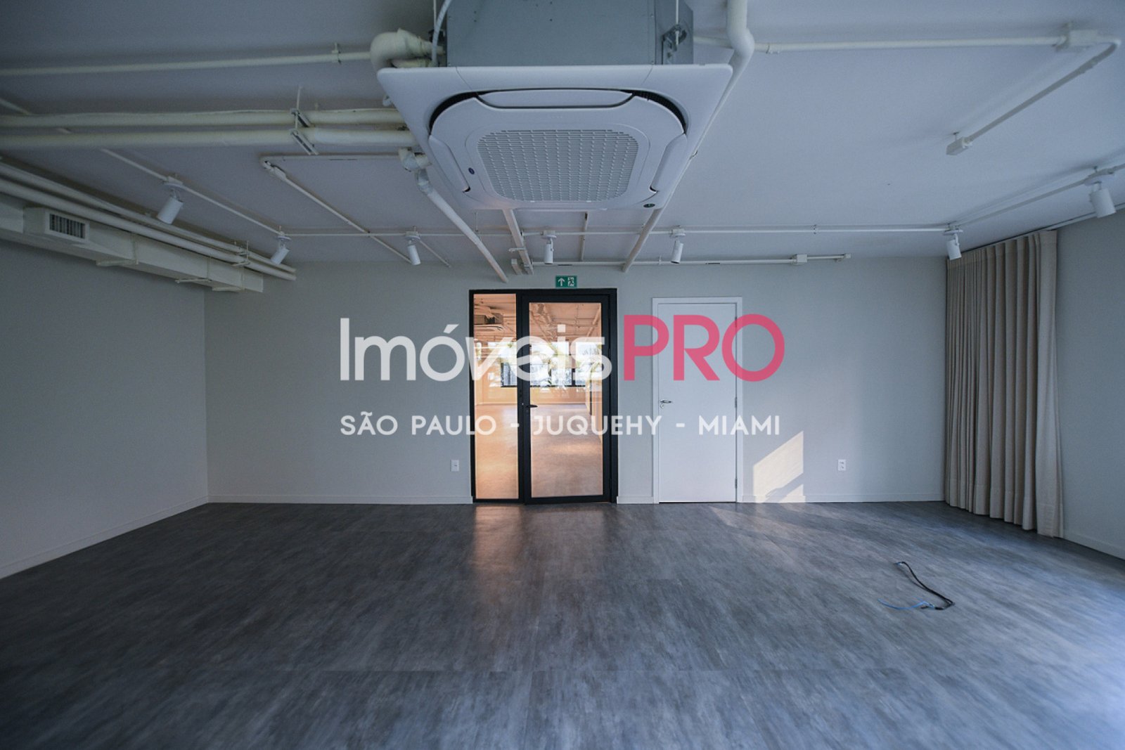 Foto :: https://assets.imoveispro.com.br/thumb/IP37047/predio-aluguel-itaim-bibi_IP37047_17_1920x1080.jpg?